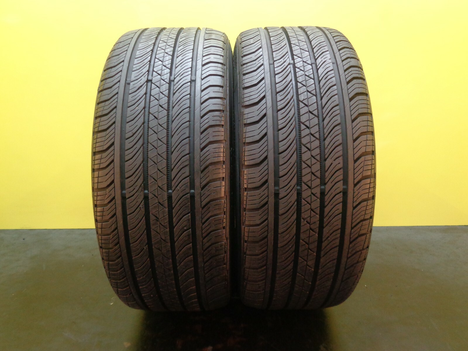 2 Tires Continental Procontact Tx Ao 225/40/18 92h 85 Life 30772