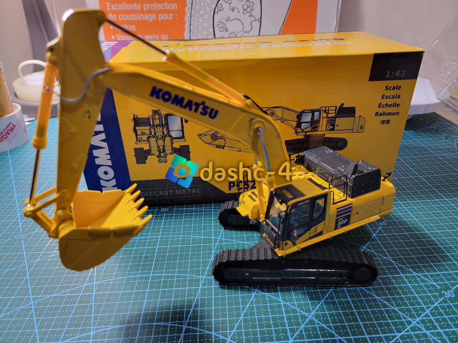 KOMATSU PC520LC-11MO 油圧ショベル 1:43 RARE! Komatsu PC520LC-11MO Hydraulic Excavator 1:43 DieCast