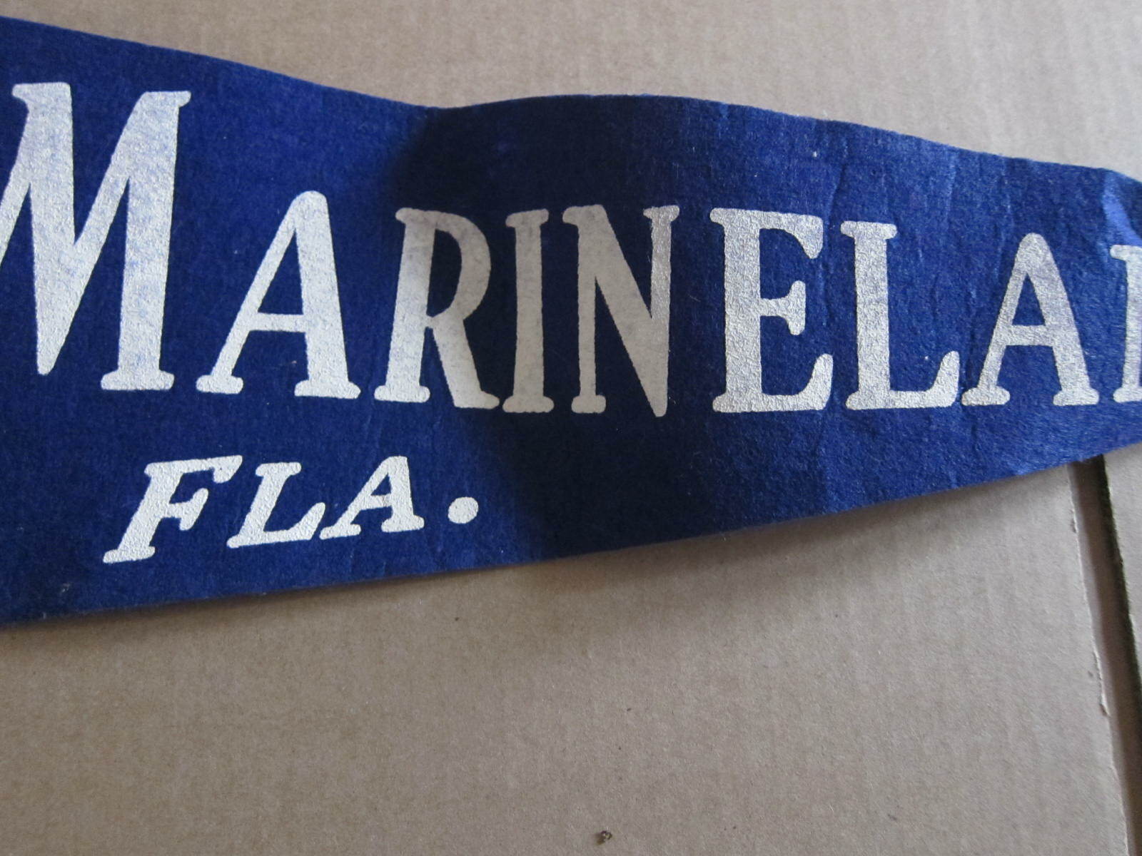 Vintage MARINELAND FL FLORIDA PENNANT * DOLPHIN *