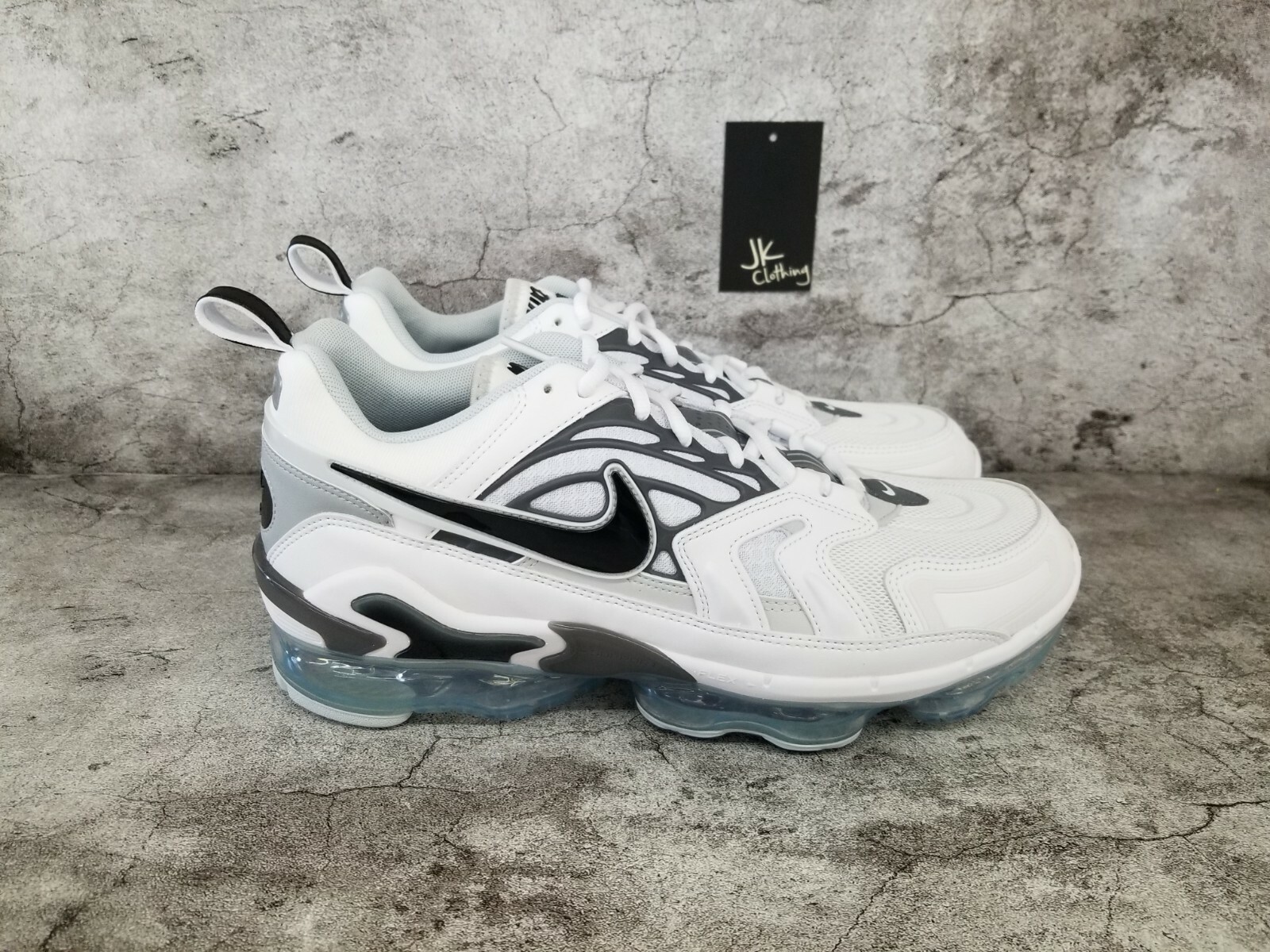 wolf grey vapormax evo