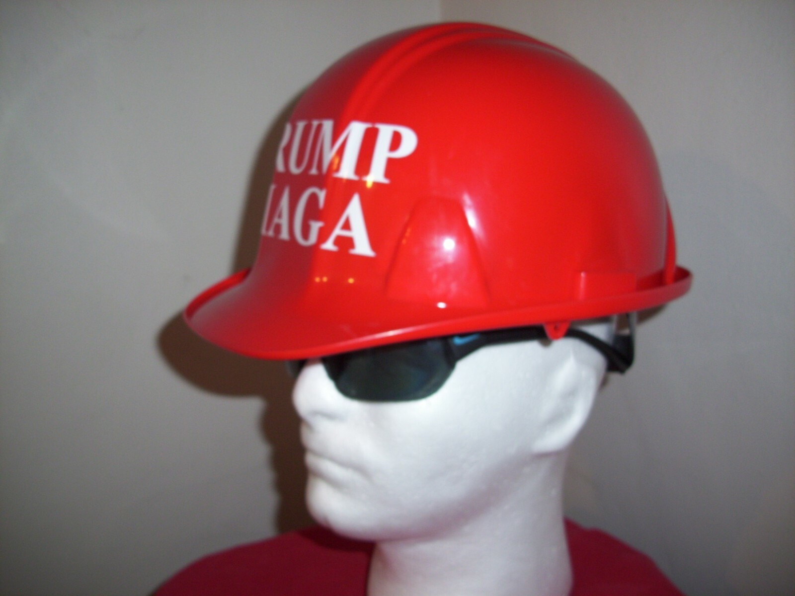 MAGA TRUMP HARDHAT RED PROFESSIONAL CONSTRUCTION TRUMP