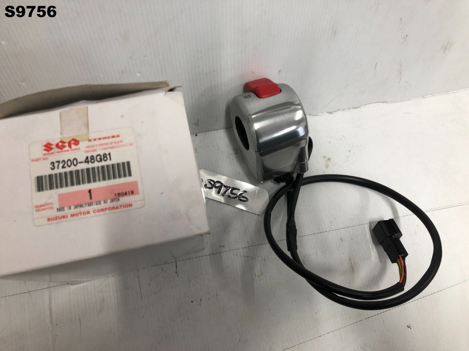 のん SUZUKI VZR 1800 BOULEVARD 2013 - 2014 RH SWITCH BLOCK NOS