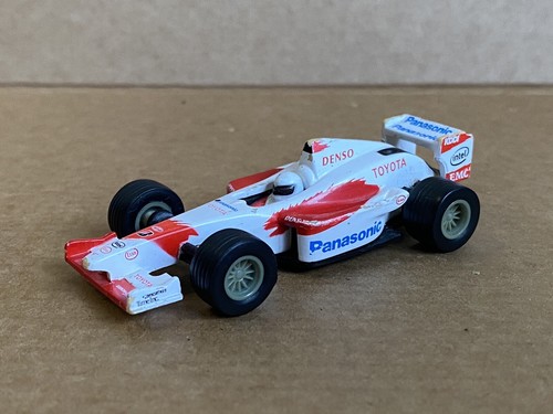 Minichamps Pull Backs Toyota TF102 F1 Car, 1:64 Scale