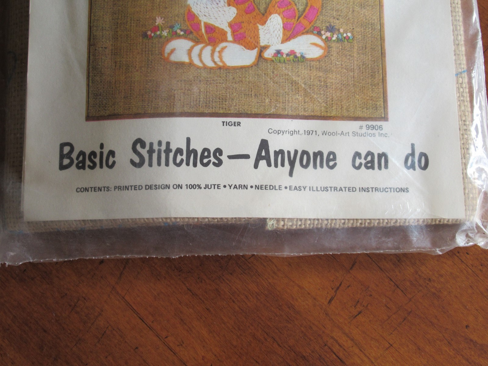 Vintage 1971 Crewel Creatures TIGER Wall Hanging Kit Wool-Art Studios 16x16 Jute