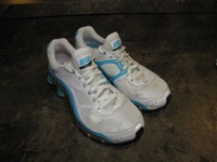 nike shox gravity cyan