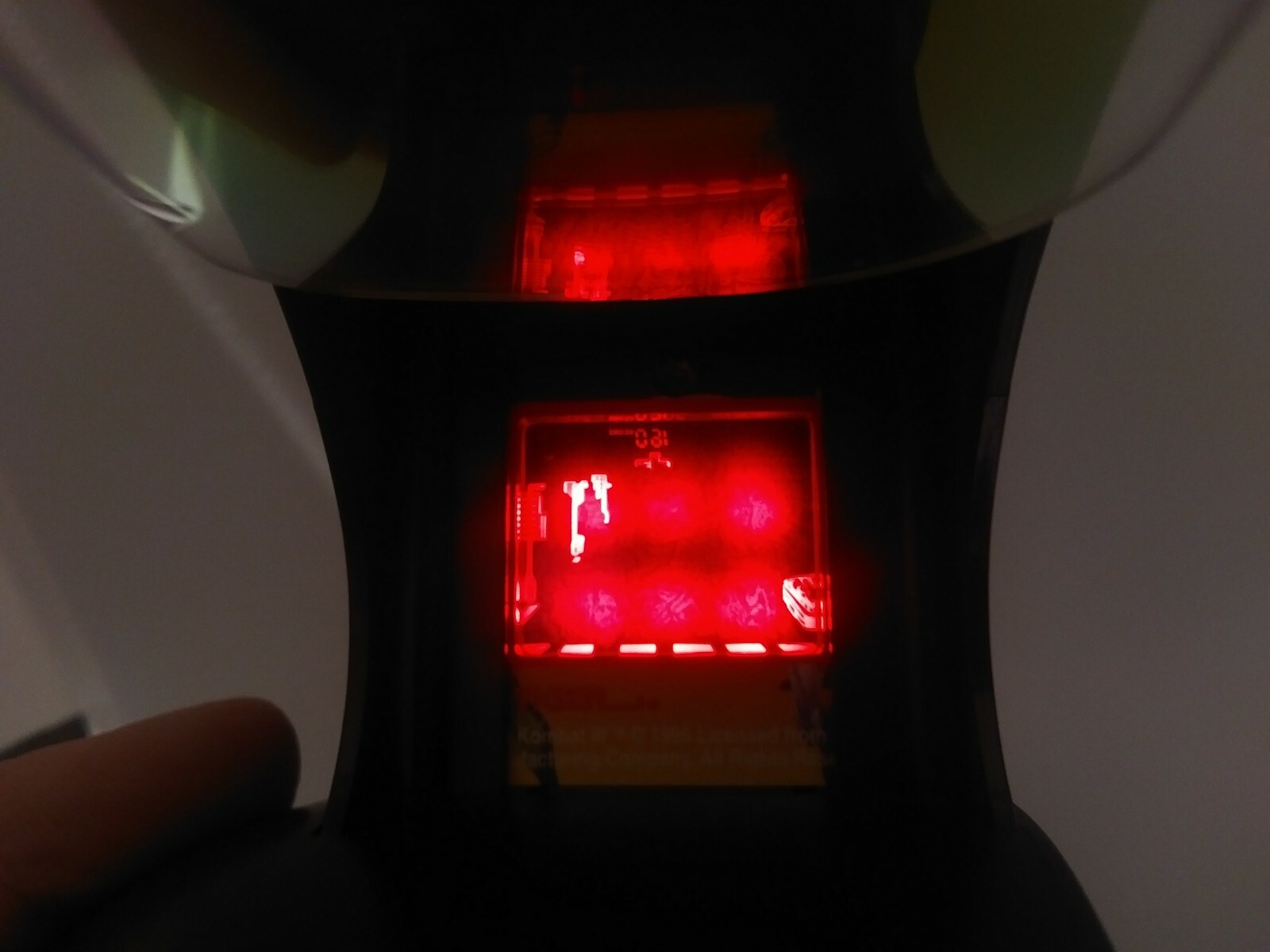 Tiger R-Zone Collectible Portable 1995 Video Game Console with Mortal Kombat 3