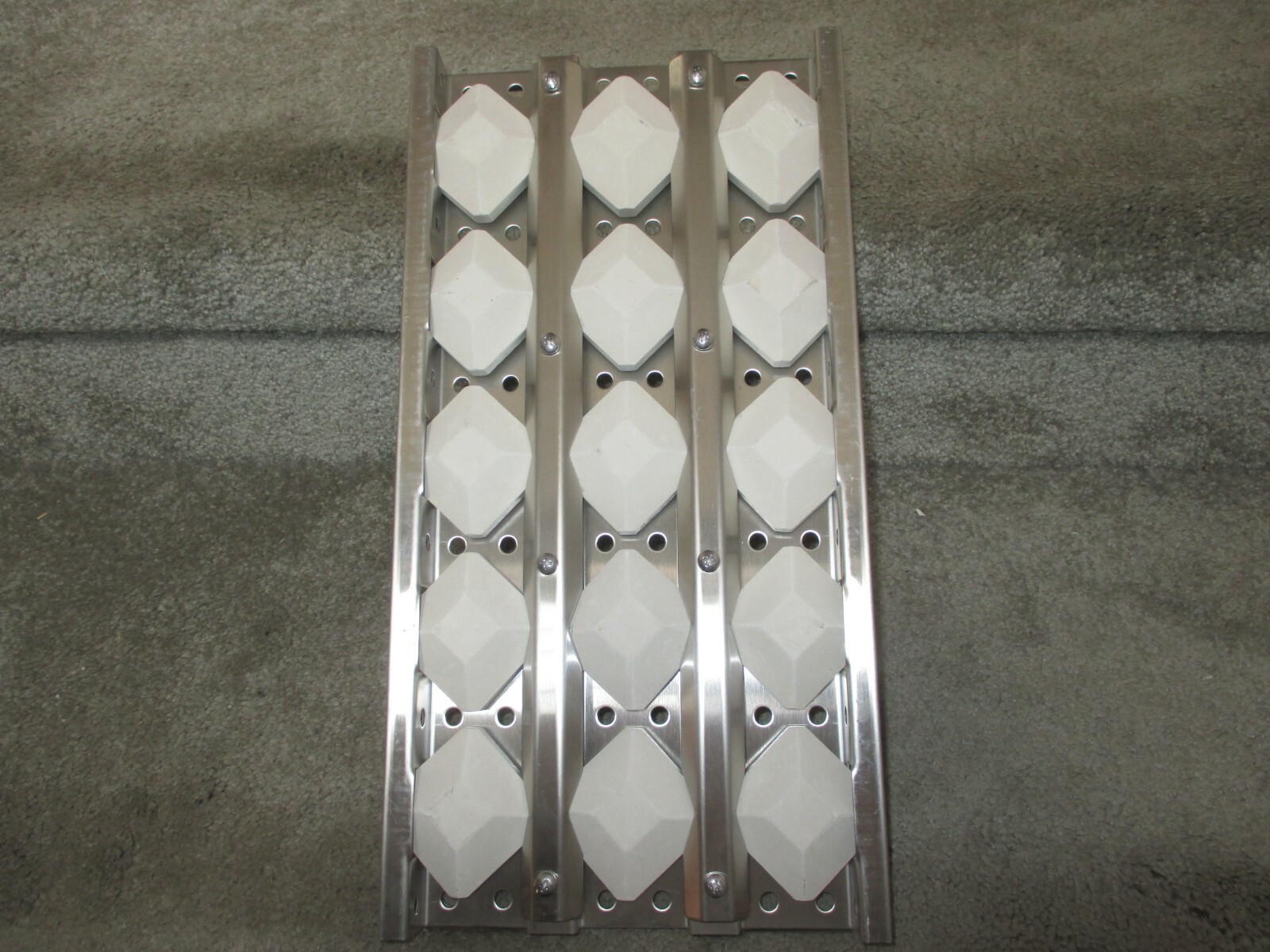 Ceramic Briquette Flame Tamer for Coyote Grill  x1 NEW