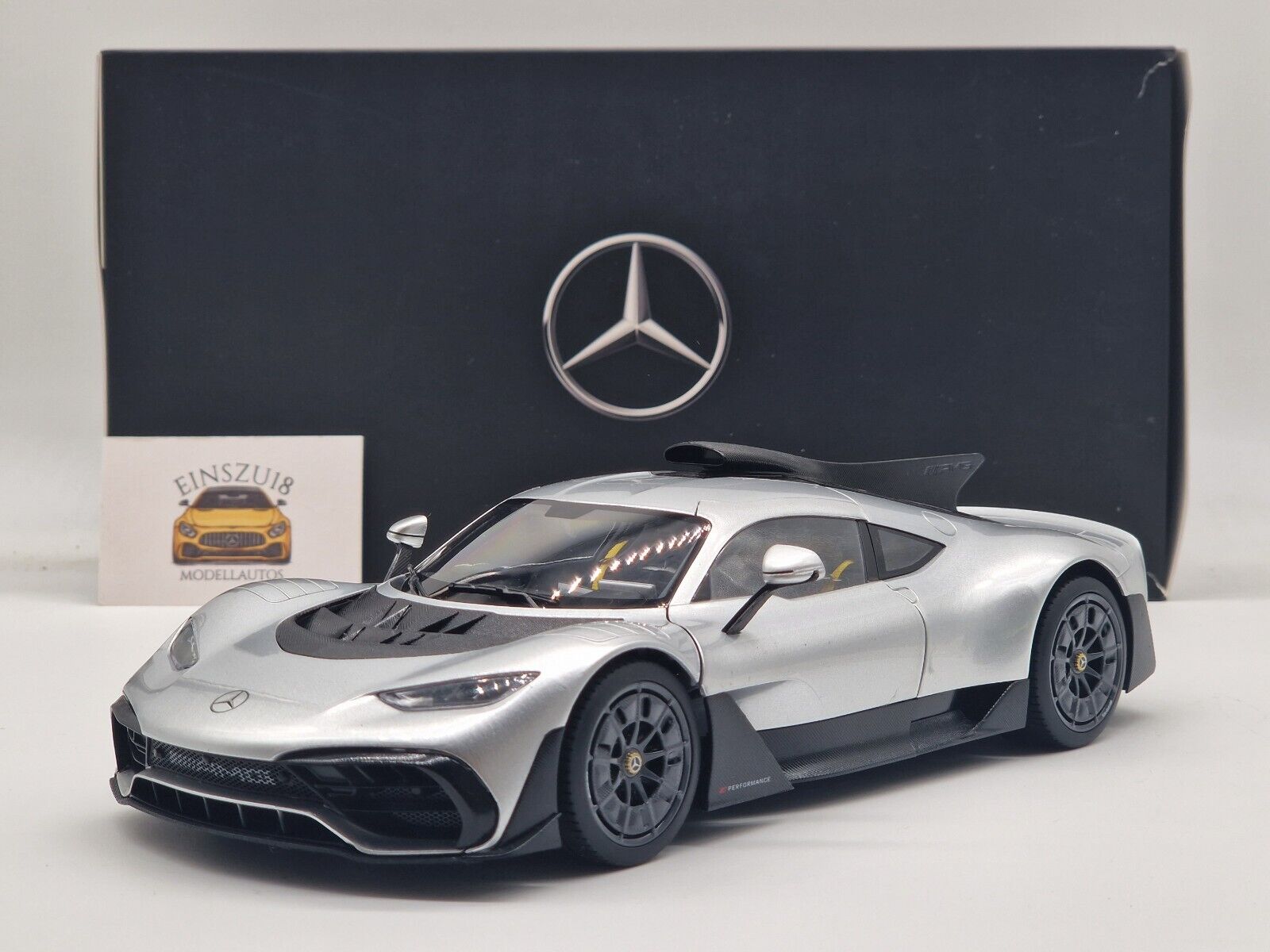 Mercedes AMG ONE (C298) Silver 1:18 NZG (Dealer Edition Mercedes AMG ONE (C298) Silver 1:18 NZG (Dealer Edition