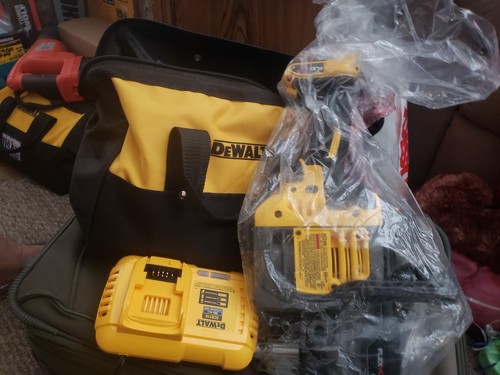 DEWALT DCD460T1 STUD AND JOIST DRILL