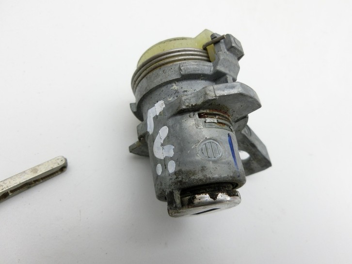 BMW F45 14-18 Schließzylinder Türschloss für Tür Links Vorne BMW F45 14-18 22.11.2017 7497225 51217497225 gebraucht Vorschau 2
