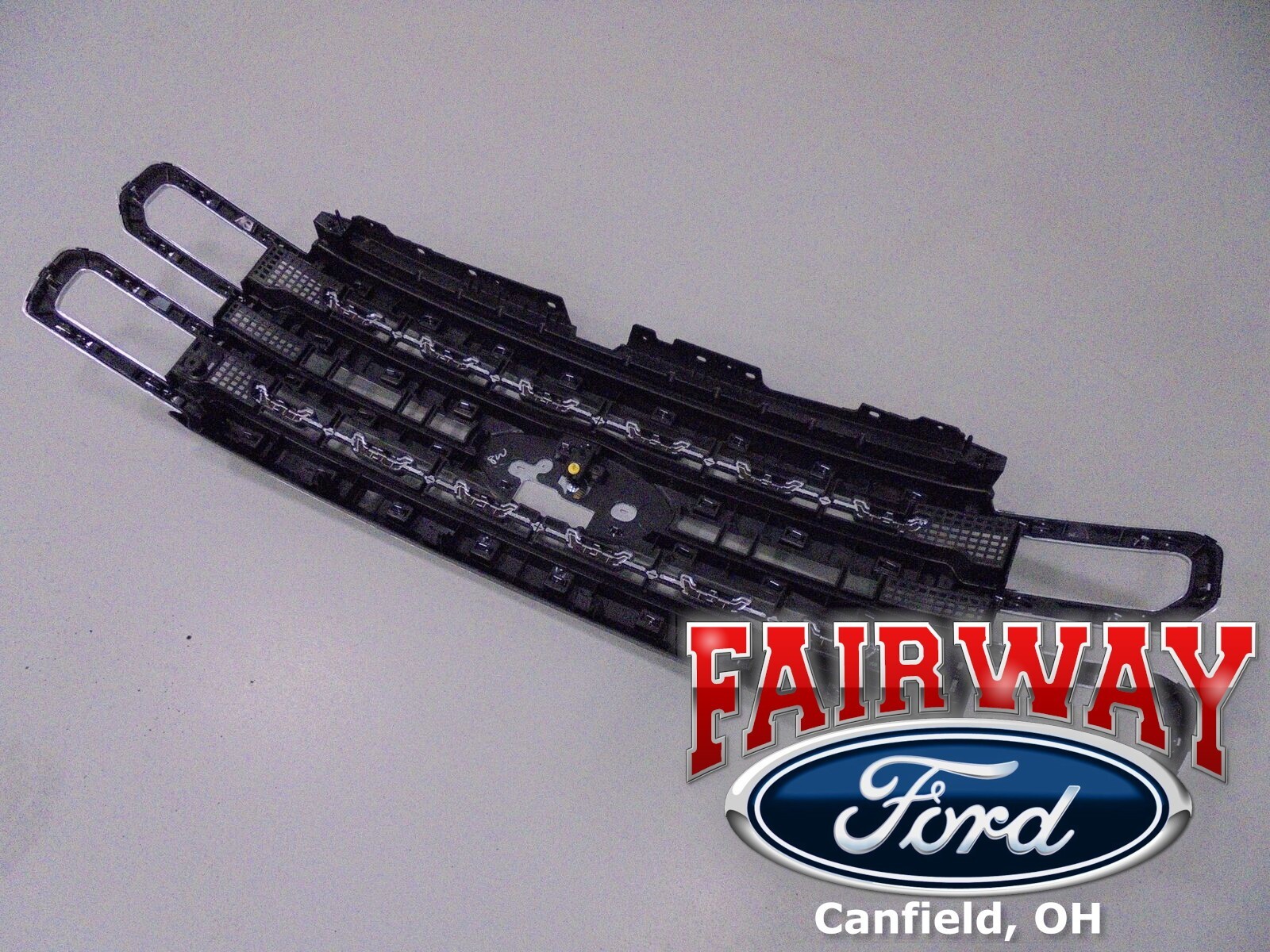 23 thru 24 Super Duty OEM Genuine Ford Platinum Grille Grill PC3Z-8200-EA
