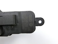 VW Touran II 5T 15-21 Tankdeckel Stellmotor Tankklappenmotor VW Touran II 5T 15-21 24.10.2016 8V0862159 gebraucht Vorschau 5