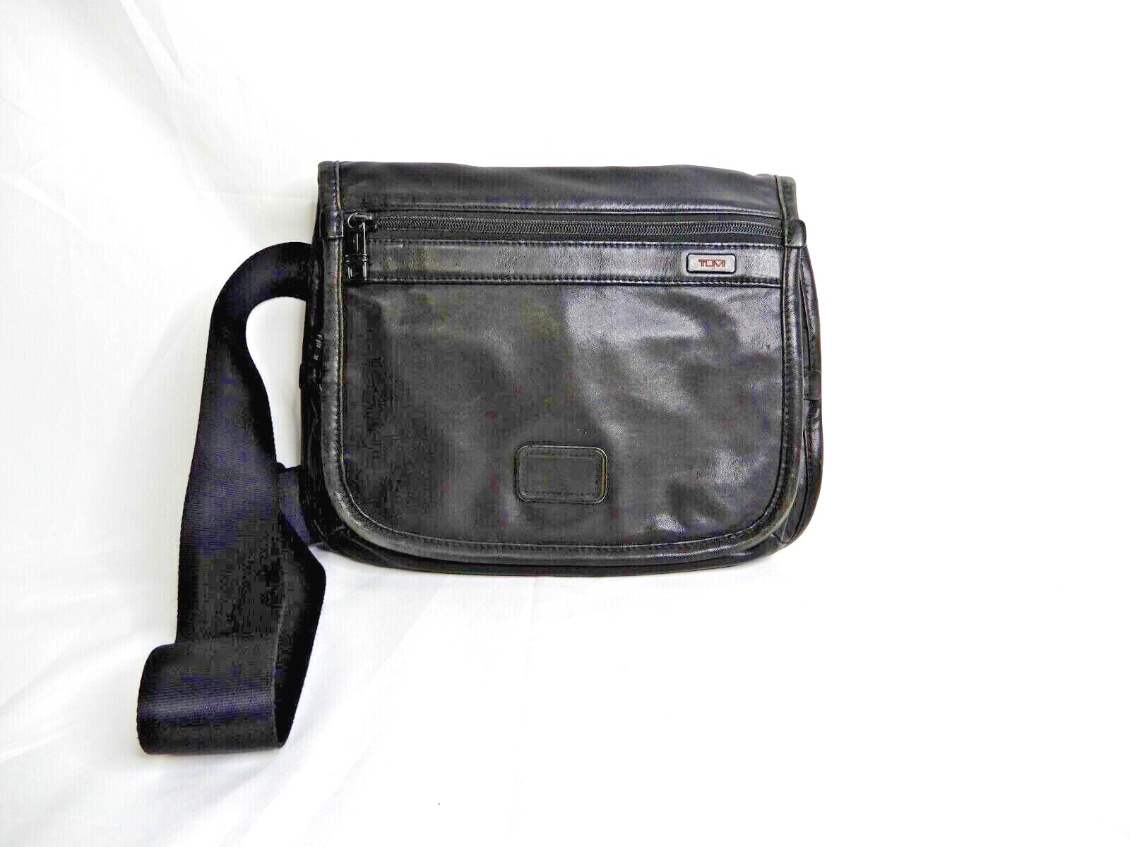 Tumi Alpha 092105DH SMALL FLAP CROSSBODY Black 742315395005 Tumi Alpha 092105DH SMALL FLAP CROSSBODY Black 742315395005