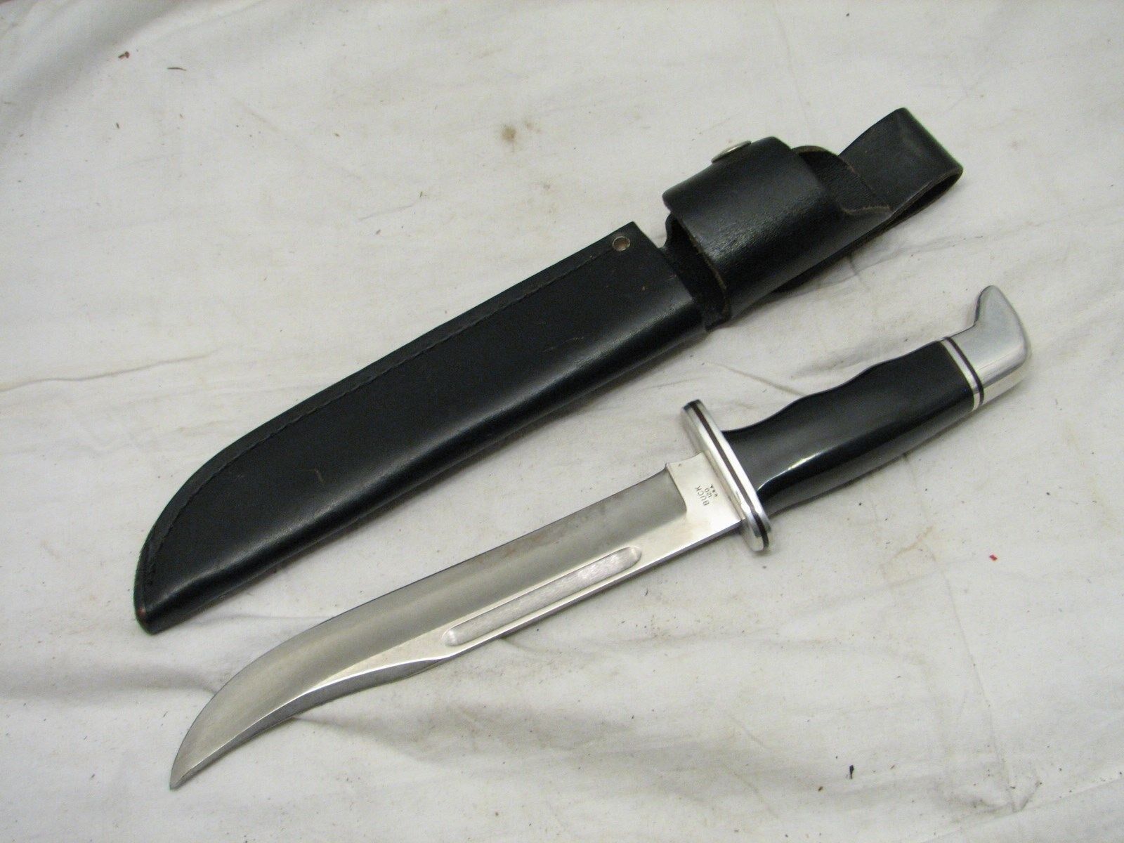 Vintage Buck USA 120 General Large Hunting Knife 7 Vintage Buck USA 120 General Large Hunting Knife 7