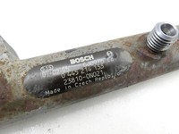 Toyota Yaris XP9 05-09 D-4D 1,4 66KW Hochdruck Verteiler Verteilerrohr Toyota Yaris XP9 05-09 01.02.2007... Vorschau 2