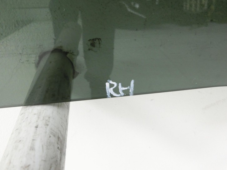 BMW G21 320dx 3er 19-22 Kombi Seitenscheibe RHK Türscheibe Rechts Hinten Orig. getönt BMW G21 320dx 3er 19-22... Vorschau 2