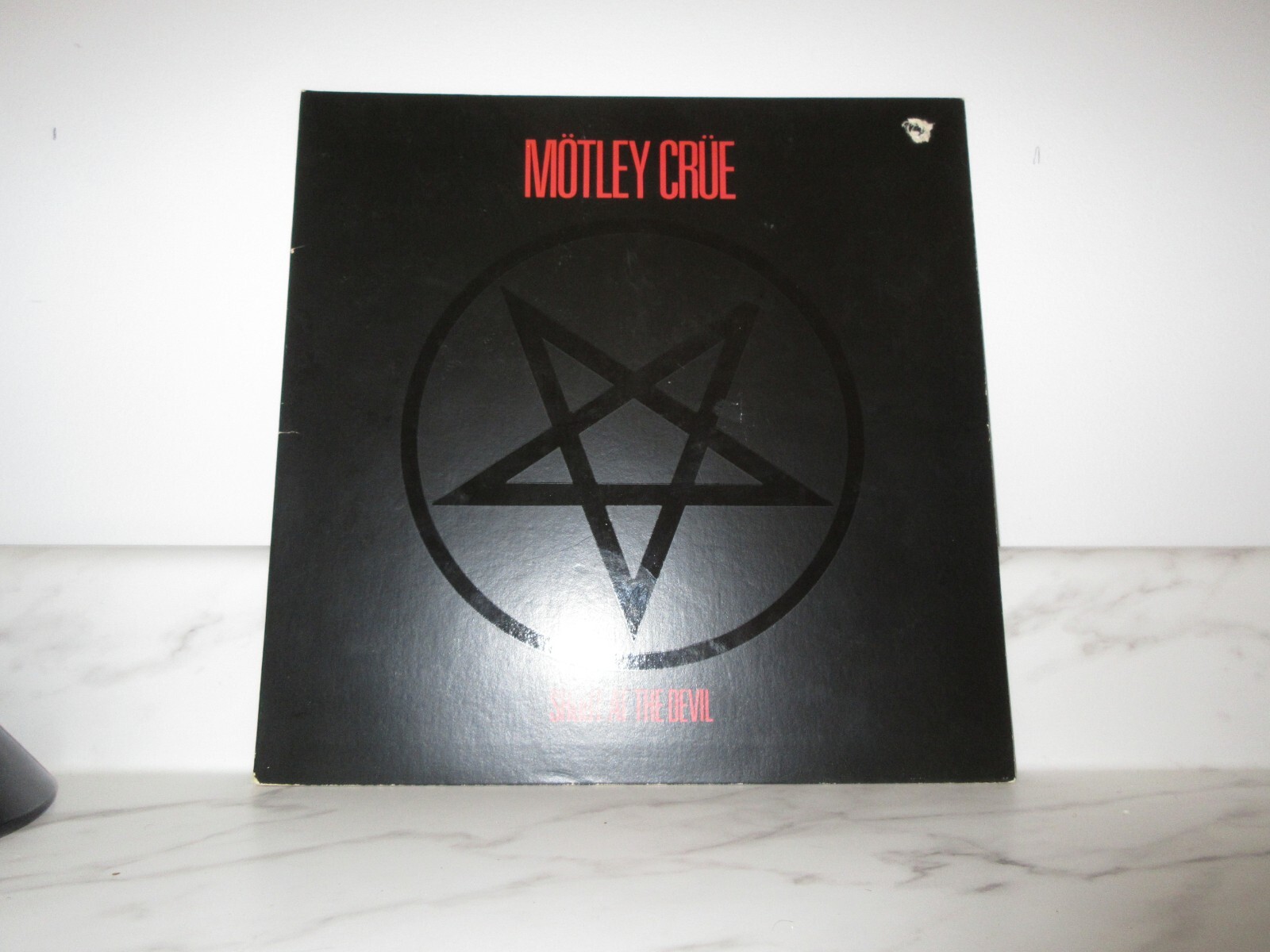 MOTLEY CRUE
