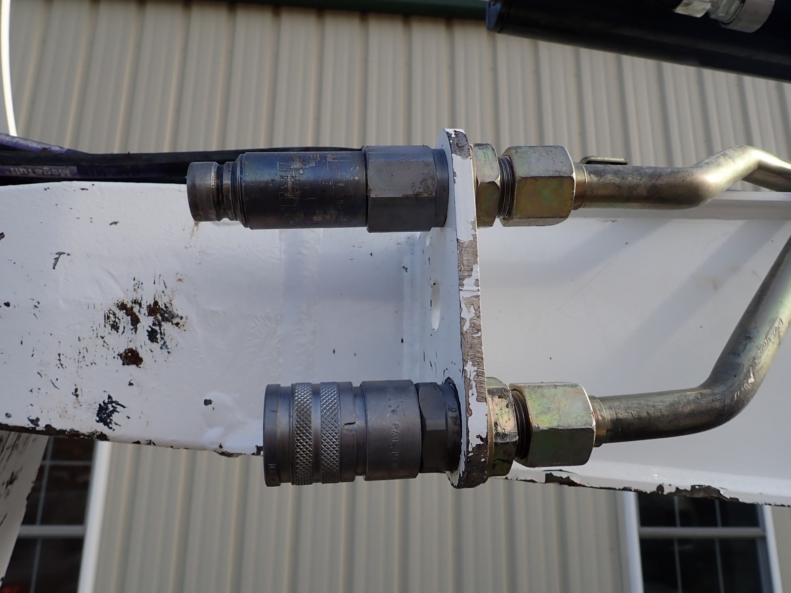 2015 BOBCAT E35I MINI EXCAVATOR, CAB, HEAT/AC, 2 SPEED, HYD. X-CHANGE, 3RD VALVE