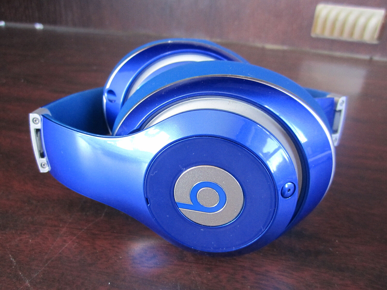 BEATS BY DRE Studio 2 Over-Ear HEADPHONES Blue Works GREAT BEATS BY DRE Studio 2 Over-Ear HEADPHONES Blue Works GREAT