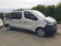 Vauxhall Vivaro combi