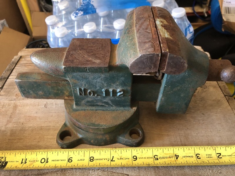 Vintage Littlestown No. 112 Swivel Bench Vise 3.5” Wide Jaws Anvil Cast