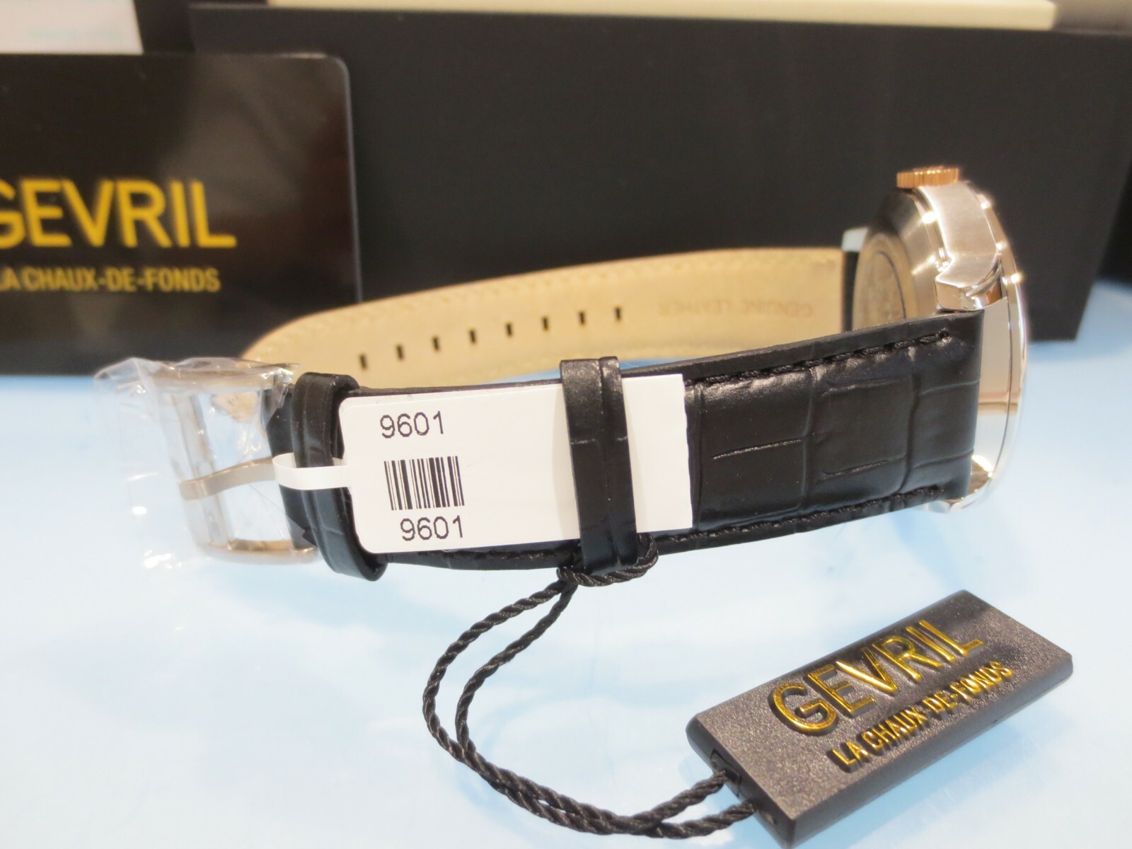 Pre-owned Gevril Men's 9601 Mulberry Swiss Automatic Open Heart Dial Black Leather Watch