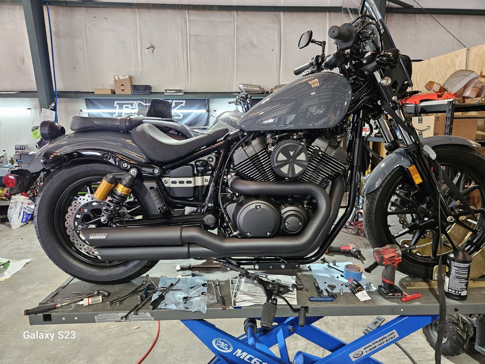 YAMAHA BOLT VANCE&HINESマフラー
