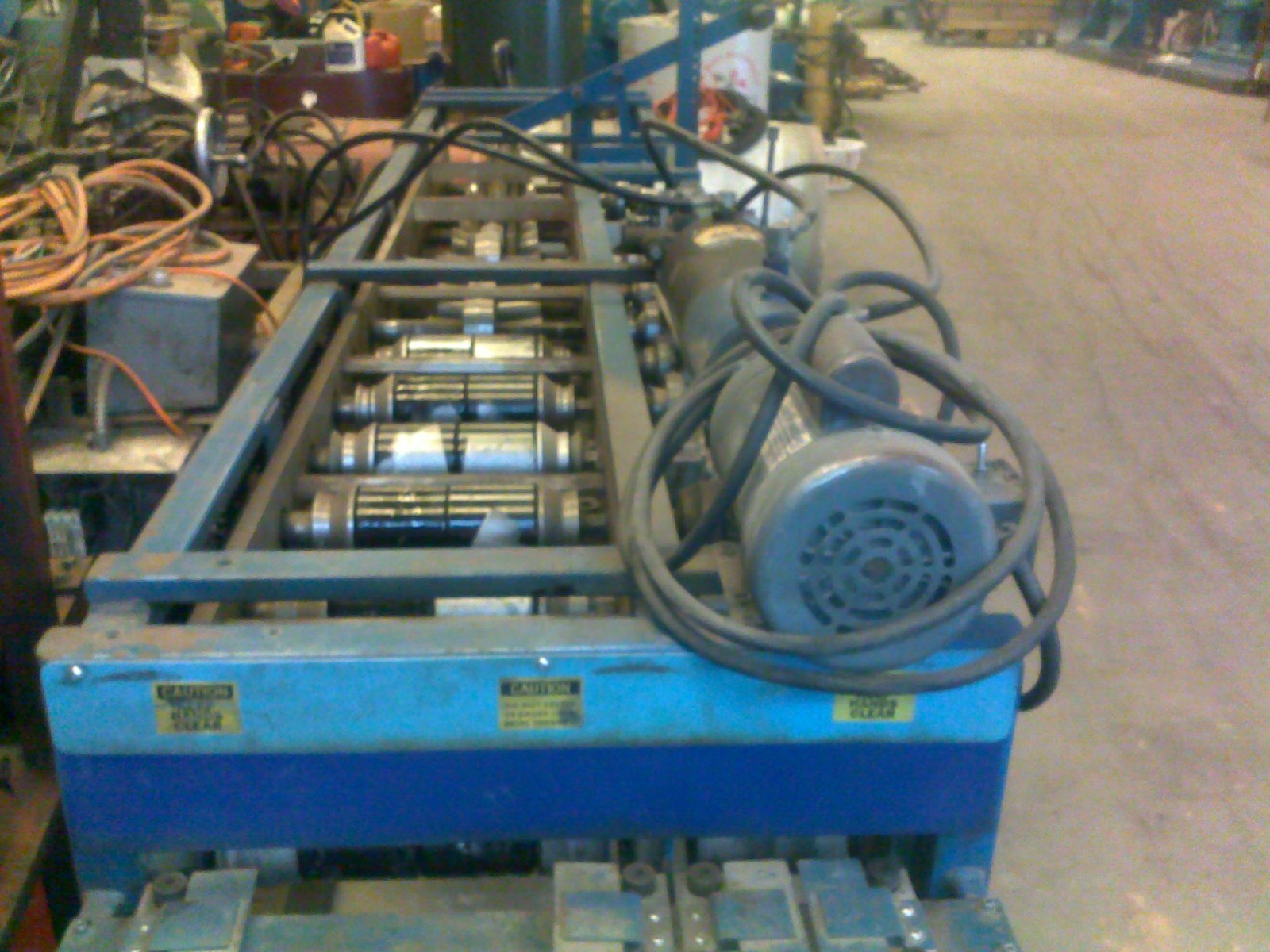 ROLLFORMER - CORNER & J TRIM