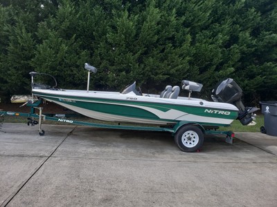 2007 17' Nitro NX 750 Bass Boat/ Trolling Motor/ 90hp Mercury/ Matching Trailer