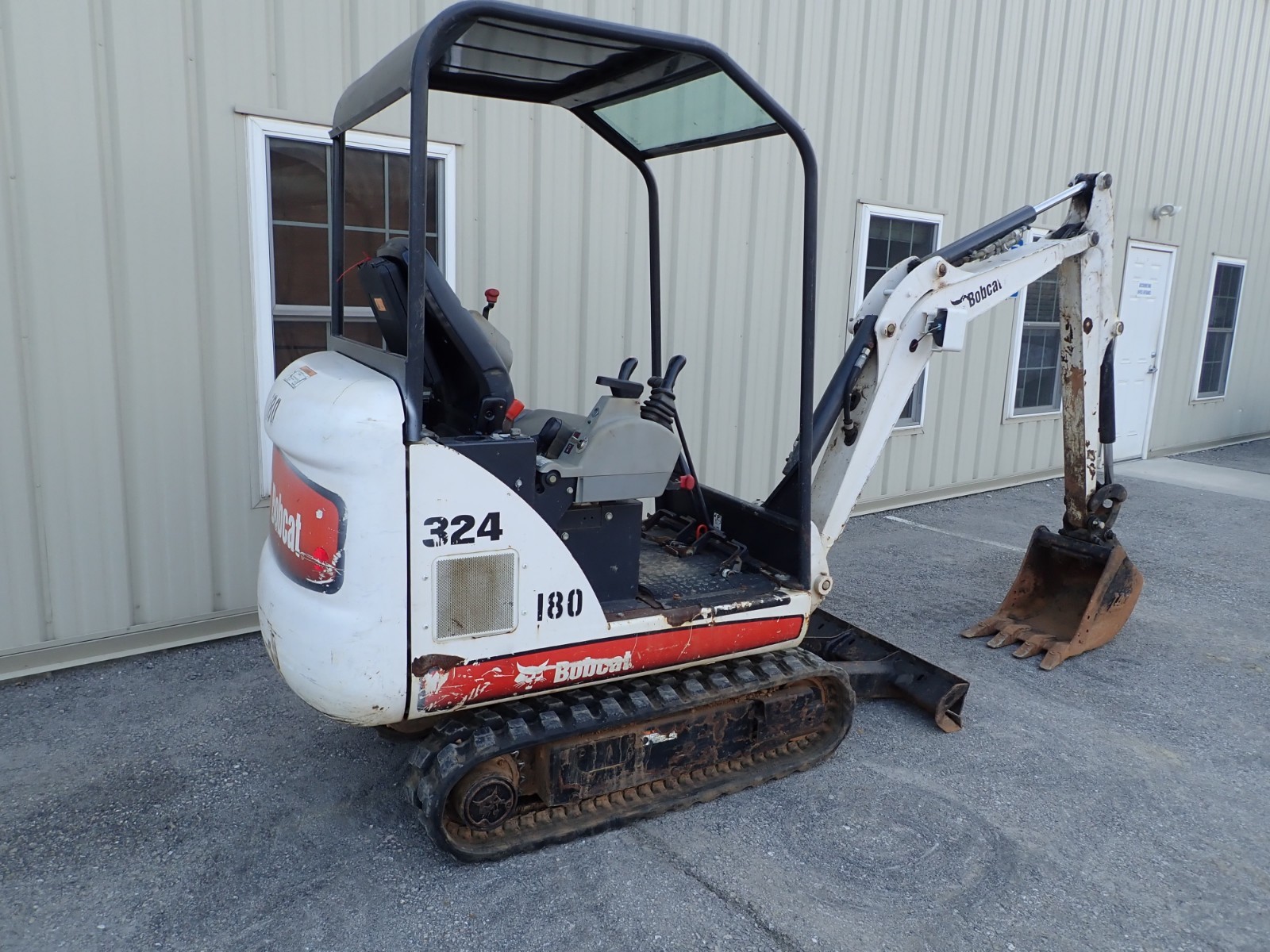 BOBCAT 324 MINI EXCAVATOR, KUBOTA DIESEL 2 SPEED, AUX HYDRAULICS, QUICK COUPLER