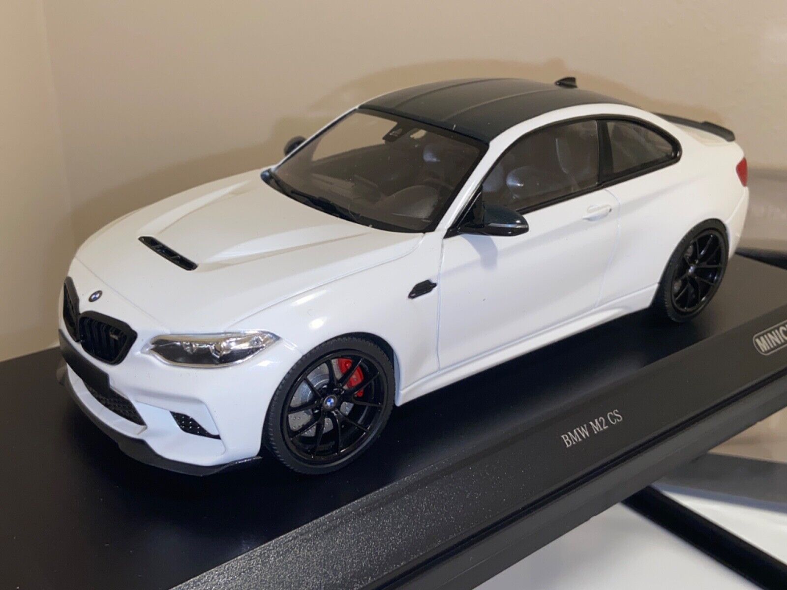 MINICHAMPS BMW (F87) M2 CS White, Carbon Roof, Black Wheels, Rare & New 1/18 MINICHAMPS BMW (F87) M2 CS White, Carbon Roof, Black Wheels, Rare & New 1/18