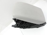 VW Touran II 5T 15-24 Armlehne Mittelarmlehne Auflage Leder VW Touran II 5T 15-24 12.05.2016 5TA864207B gebraucht Vorschau 5