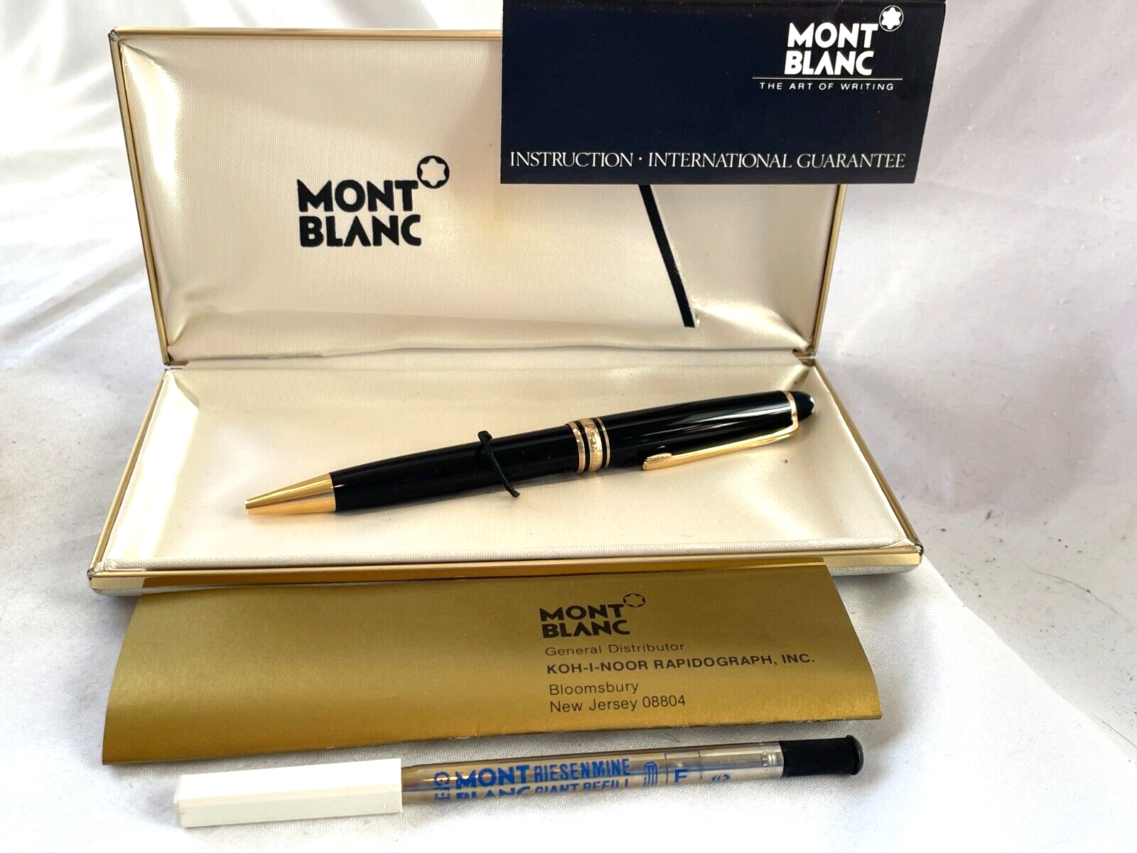 MINT IN BOX VINTAGE NEVER USED MONTBLANC MEISTERSTUCK
