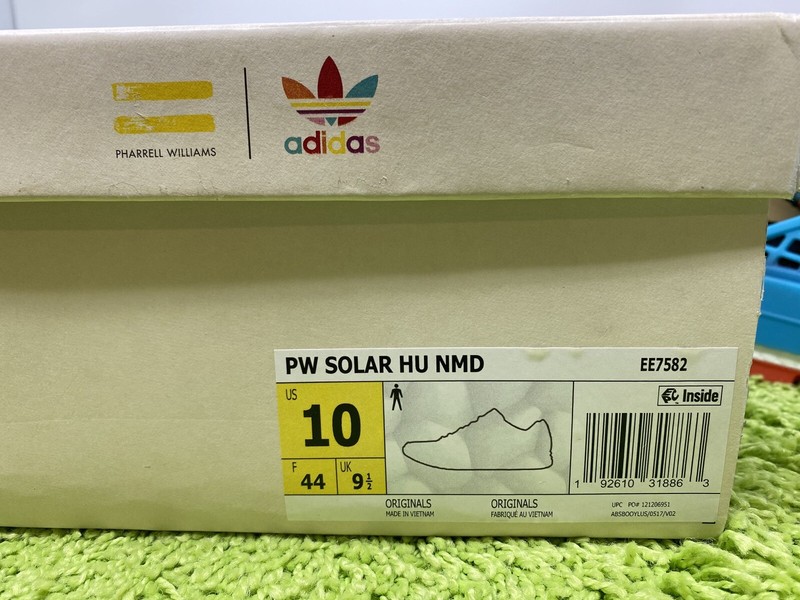pw solar hu nmd ee7582