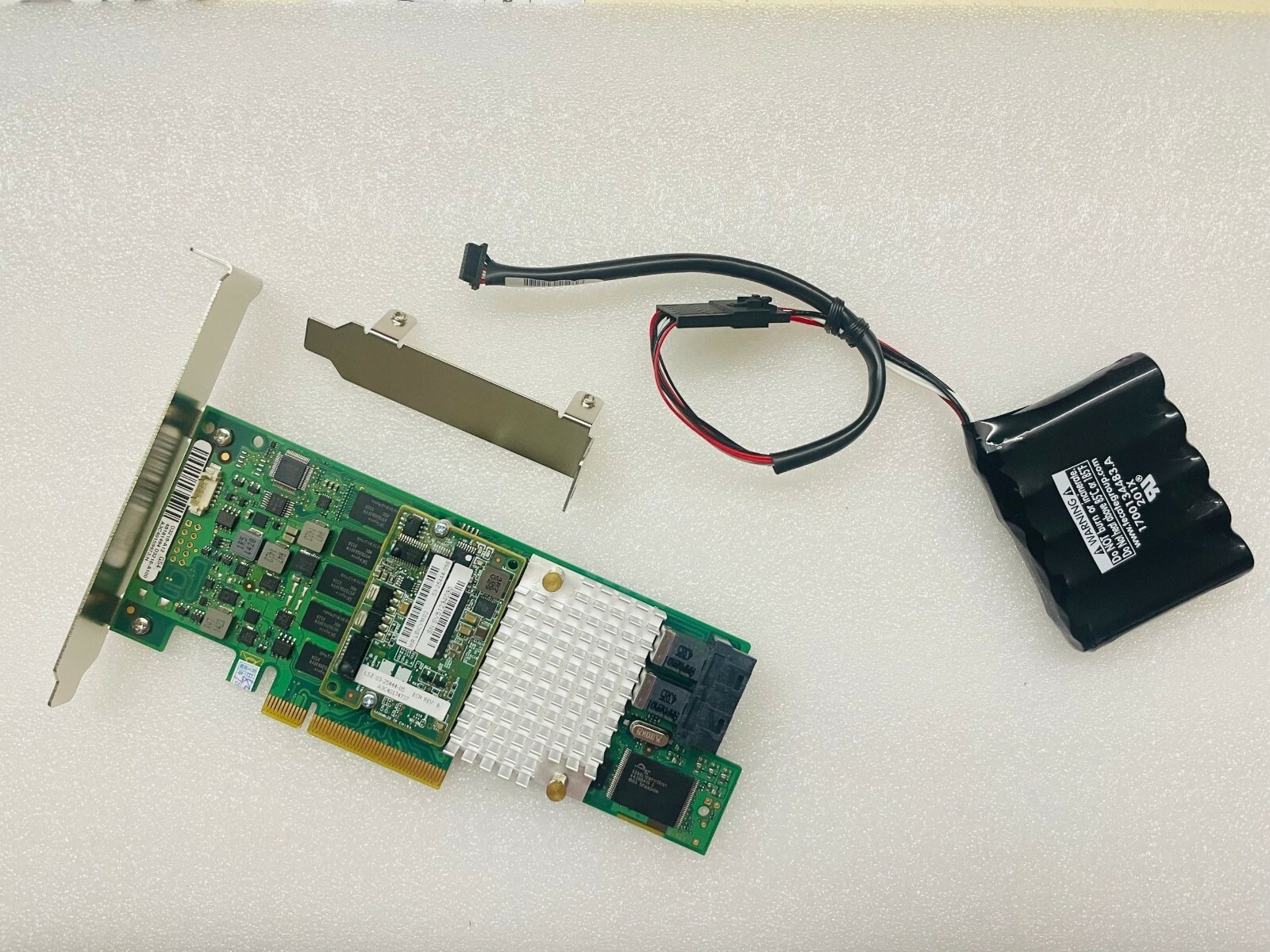 Fujitsu 9361-8I LSI 3108 SAS 1GB Cache 12GB RAID Controller Card + CVM02 Battery
