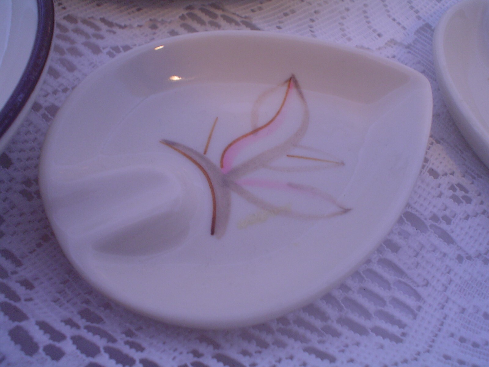 Vintage Winfield Dragon Flower 7 Dessert Plates & 2 Ashtrays 1950's Made in USA