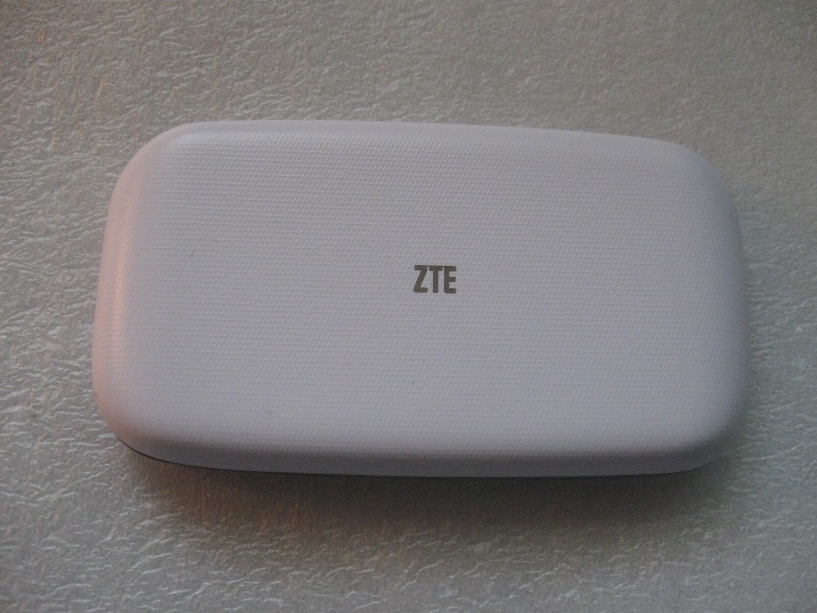 ZTE AT&T MF923 Mobile Hotspot - White