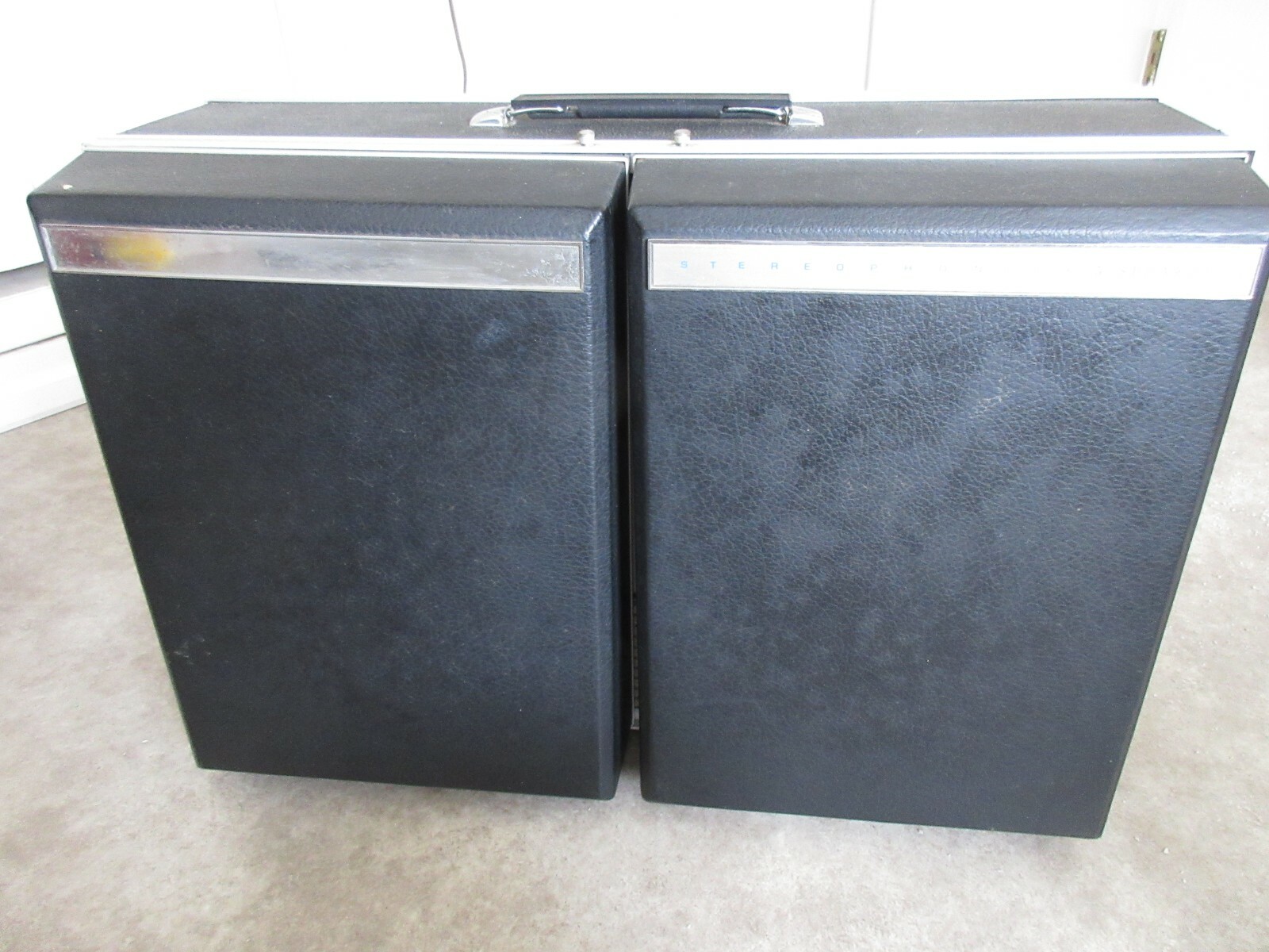 zenith suitcase record player