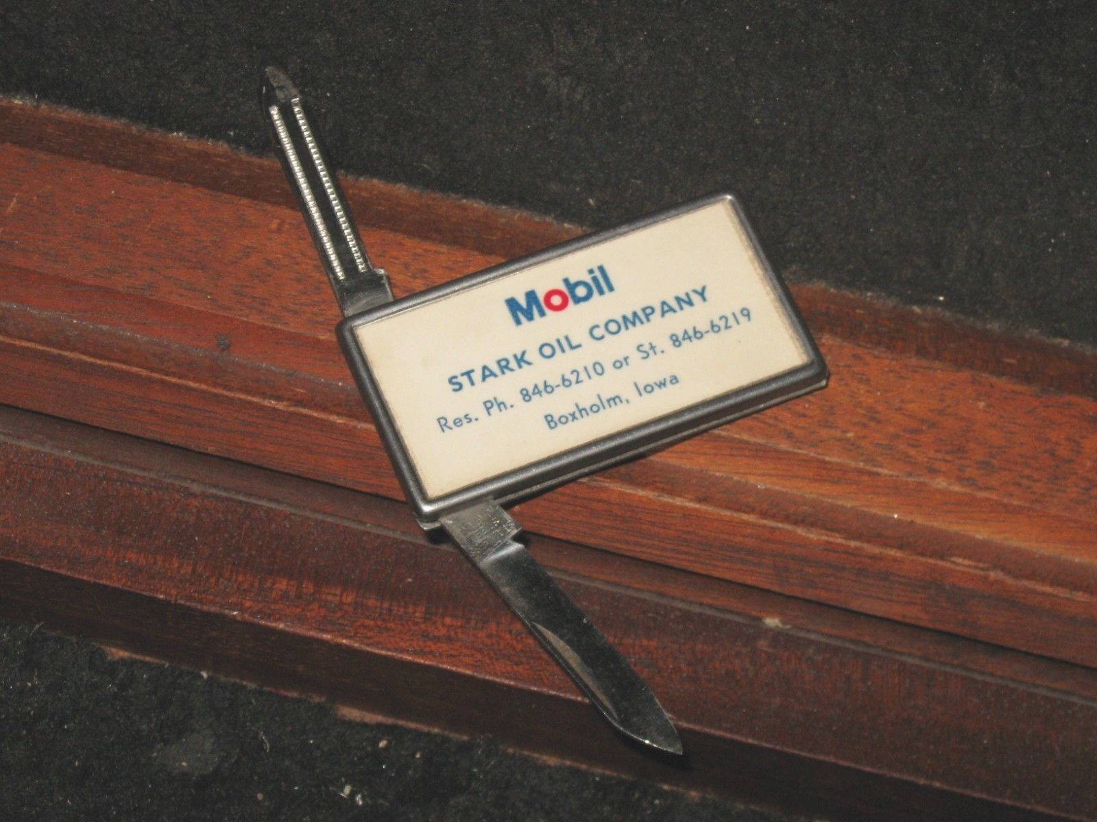 Vintage Old Mobil Stark Oil Co Advertising Pocket Knife Money Clip Boxholm IA