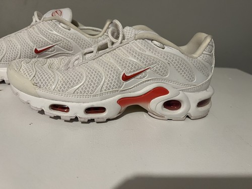 white track red tns