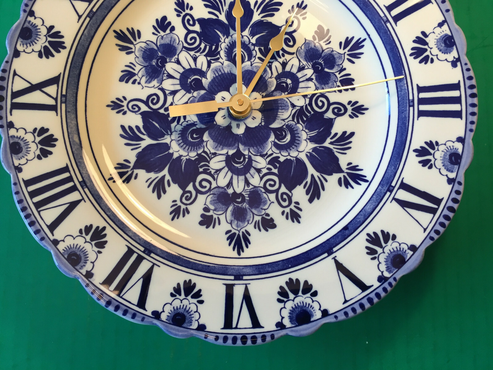 VINTAGE Delft Holland Plate Wall Clock BRAND NEW QUARTZ BATTERY MOVEMENT 10 IN A