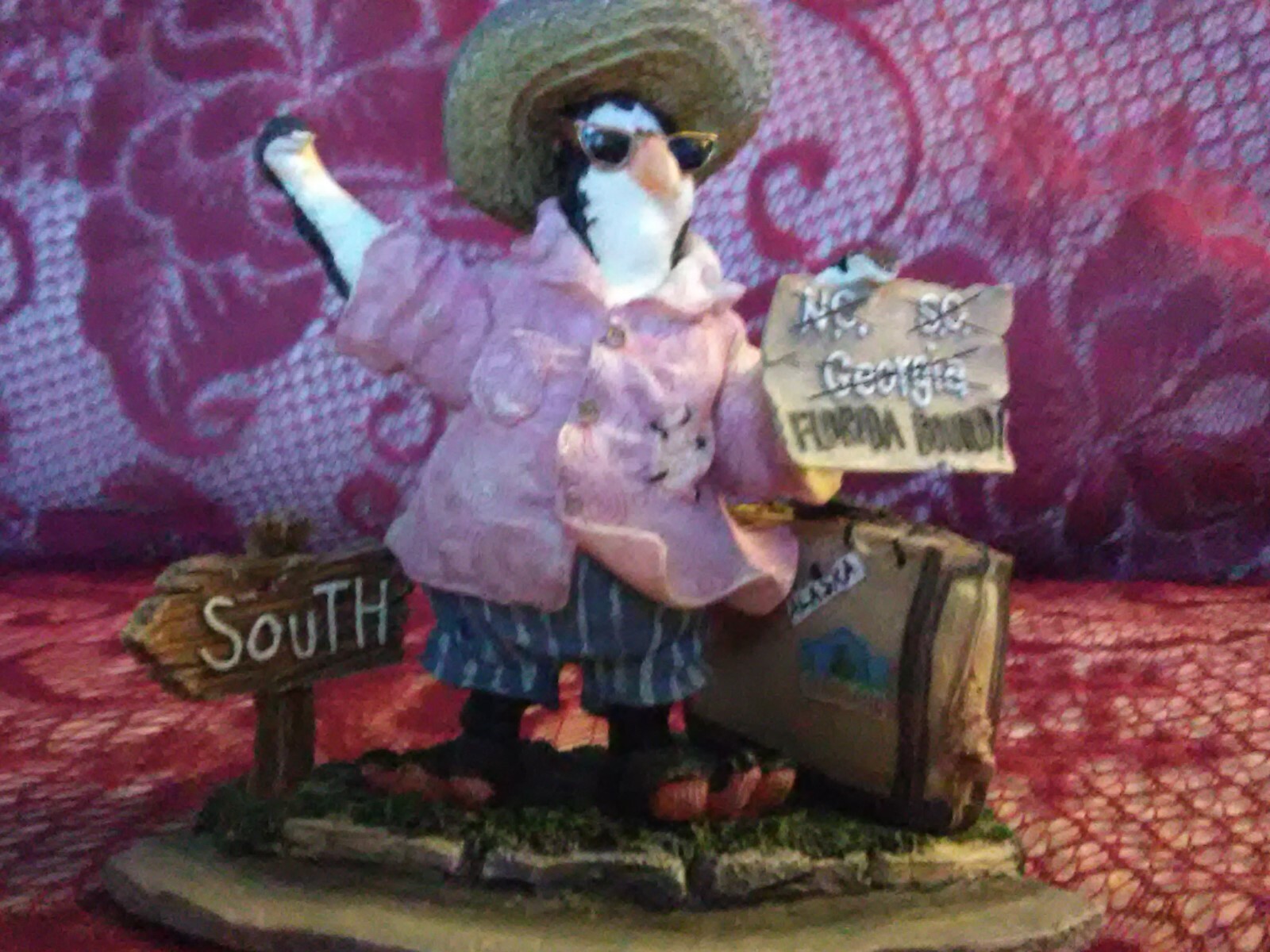 Boyds Bears Figurines/ Penquins