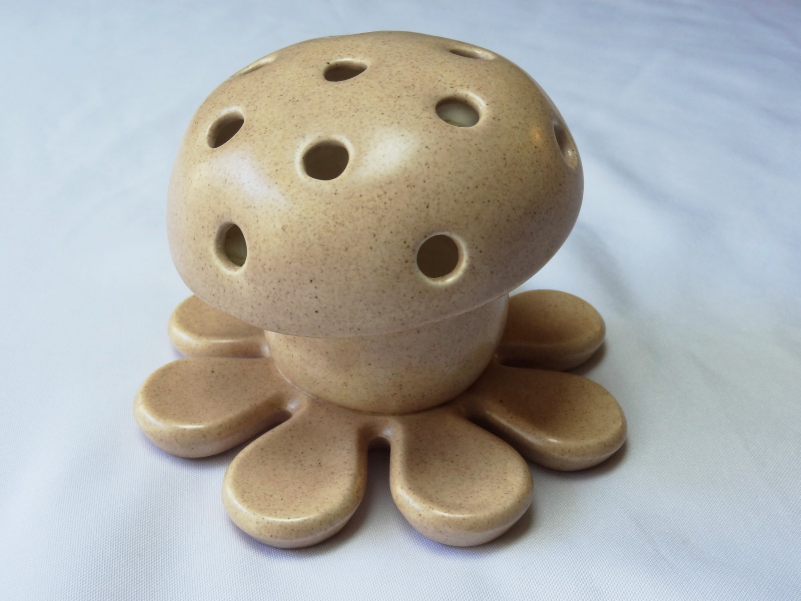 Vintage CERAMIC MUSHROOM INCENSE BURNER toadstool 1970's EXCELLENT CONDITION tan