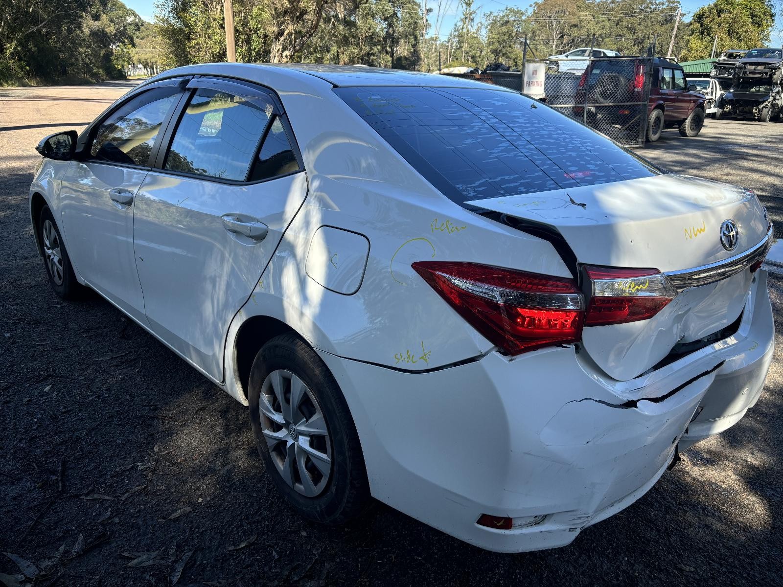 2015 Toyota Corolla DOOR TRIM RH REAR ZRE172R SEDAN 12/13-06/19 13 14 15 16 17 18 image 5