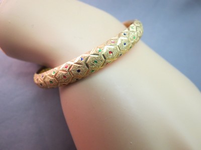 14k Yellow Gold Bangle Bracelet Textured Enamel Accents ARB 8mm Wide 7