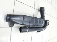 Land Rover Freelander 03-06 2,0 Di 82KW Ansaugrohr Ladeluftschlauch Luftschlauch Pos.2 Land Rover Freelander 03-06... Vorschau 2