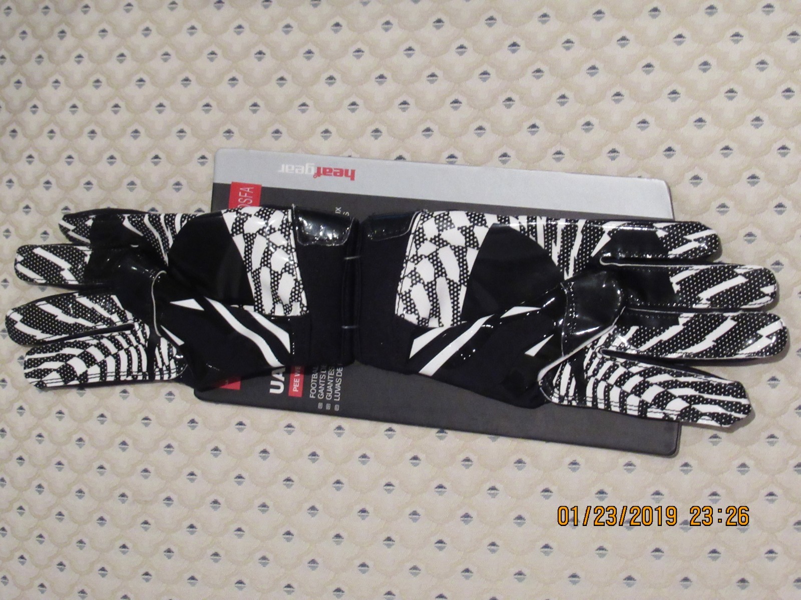 Under Armour UA F5 Pee Wee Boys Football Gloves Black