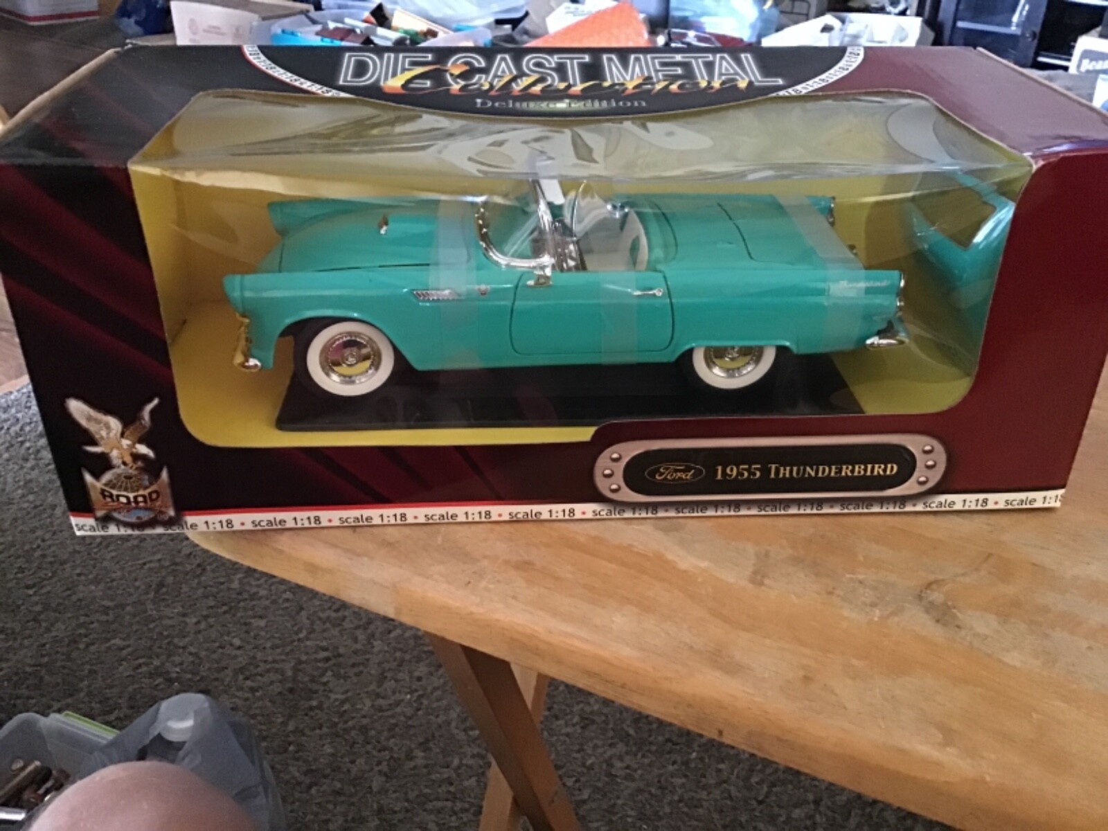 1:18 FORD THUNDERBIRD (1955) ダイキャストモデル Road Tough 1955 Ford Thunderbird Convertible 1:18 Scale Die