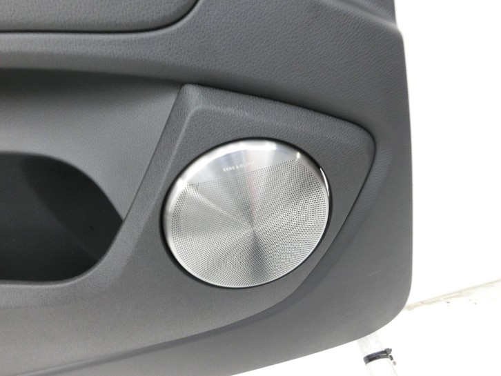 Audi Q7 4L 09-15 Türverkleidung Türpappe Verkleidung Links Hinten Sonnenschutzrollo Audi Q7 4L 09-15 22.10.2012... Vorschau 2
