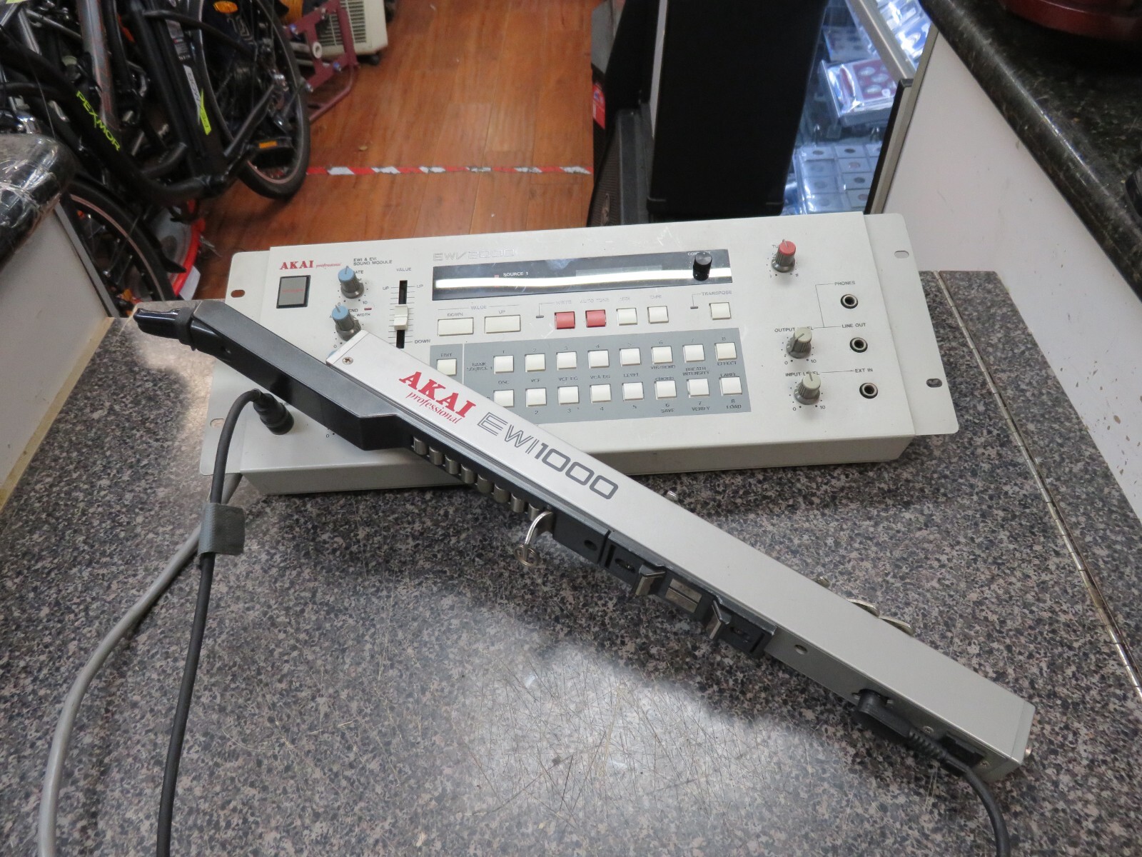 17 AKAI EWV2000 EWI1000 ウインドシンセサイザー 17 AKAI EWV2000 EWI1000 ウインドシンセサイザー